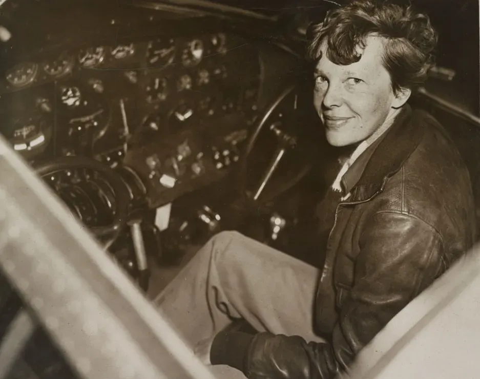 The disappearance of Amelia Earhart (This image  is available from the United States Library of Congress's Prints and Photographs division under the digital ID ppmsca.31771.This tag does not indicate the copyright status of the attached work. A normal copyright tag is still required. See Commons:Licensing., Public domain)