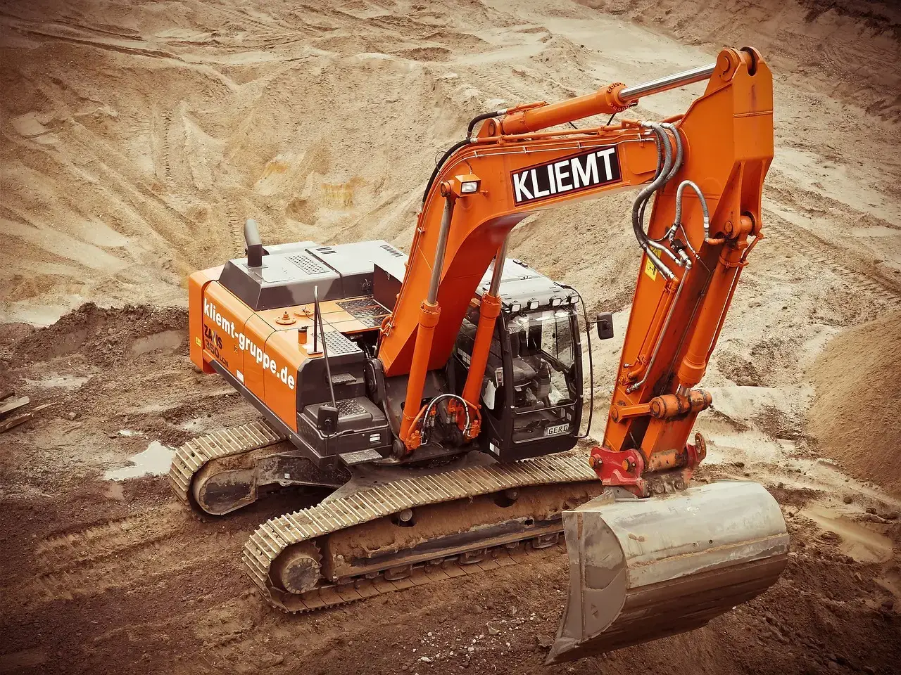 #3 Heavy Machinery Loses Traction and Becomes Hard to Control (Image Credits: Pixabay)