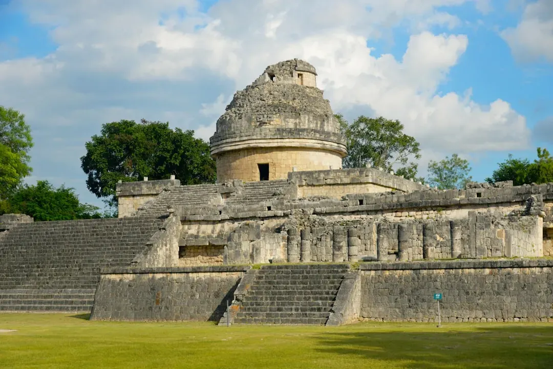 2. Chichen Itza’s El Caracol: The Spiral Tower That Watched the Planets (Image Credits: Unsplash)