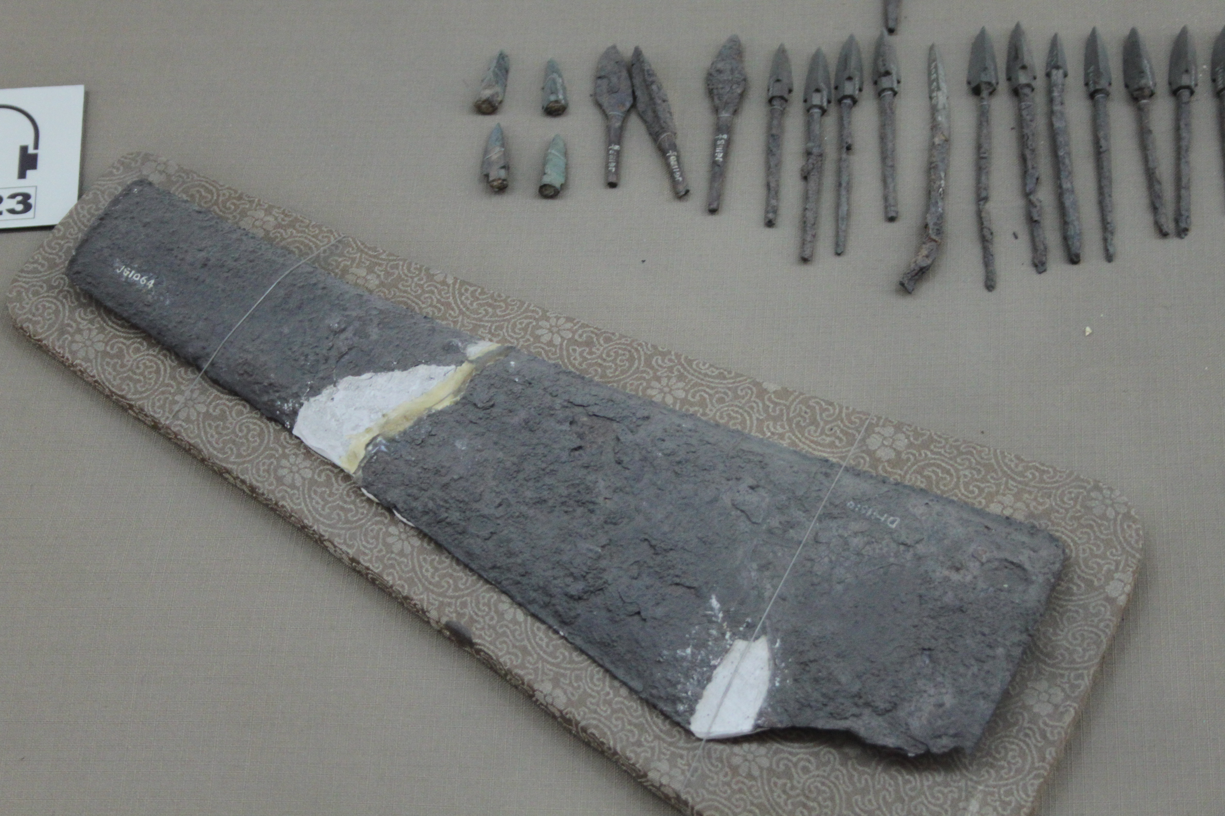 Hunting Tools Tell Ancient Stories (Image Credits: Wikimedia)