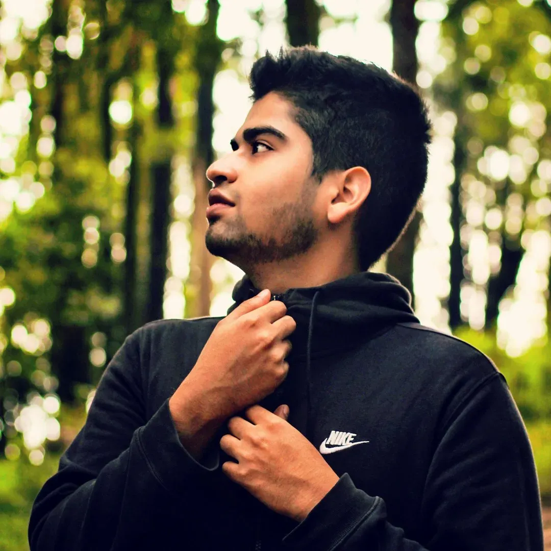 Why Names Are “Arbitrary Labels” And Faces Are Full Of Meaning (Image Credits: Unsplash)