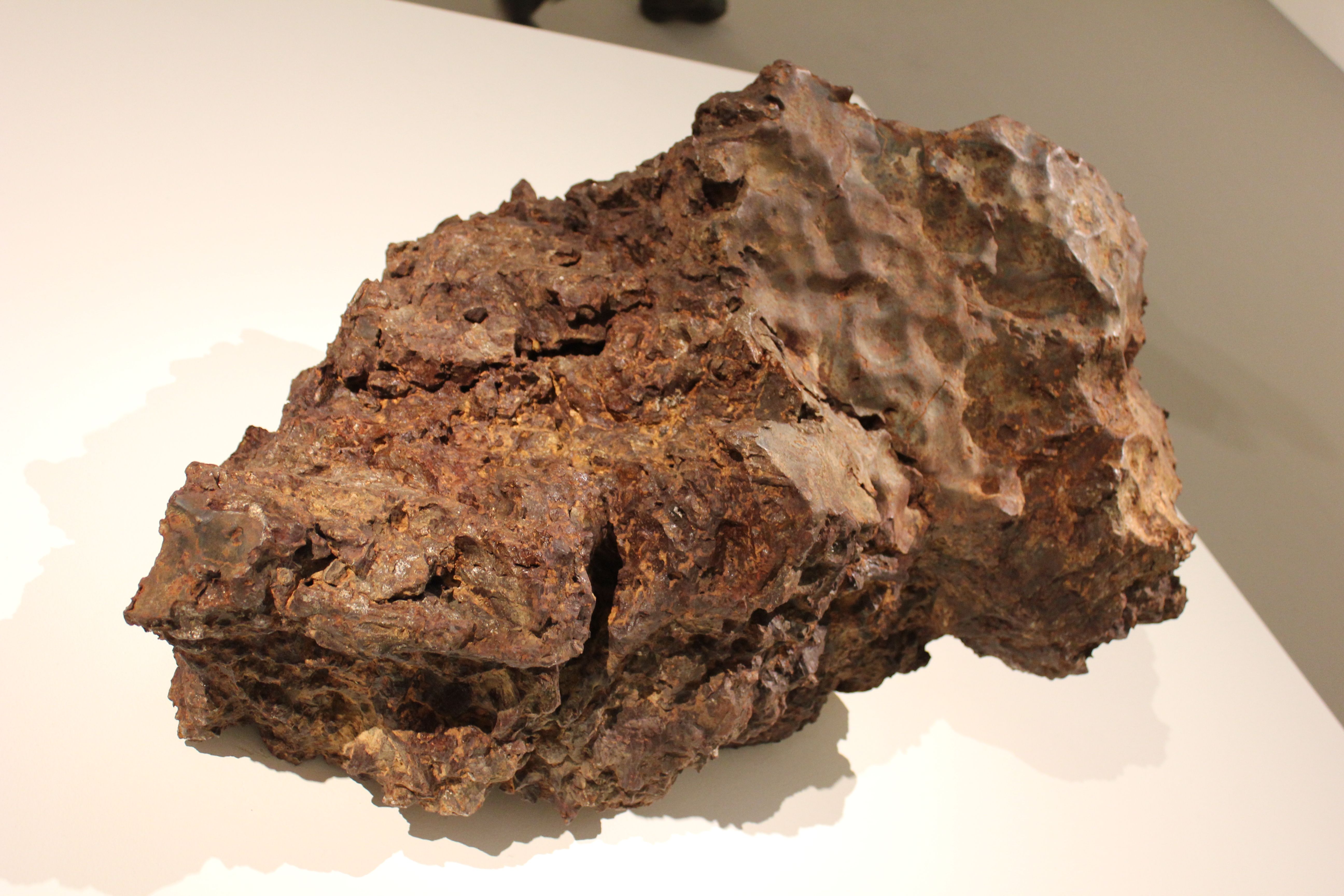 The Unexplained Atmospheric Mysteries (Image Credits: Wikimedia)