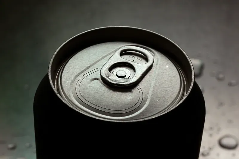 Aluminum Cans Are Engineered to Perfection (Image Credits: Wikimedia)