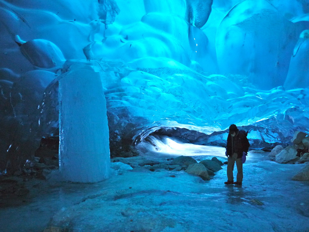 Alaska's Most Spectacular Hidden Cave Systems (Image Credits: Flickr)