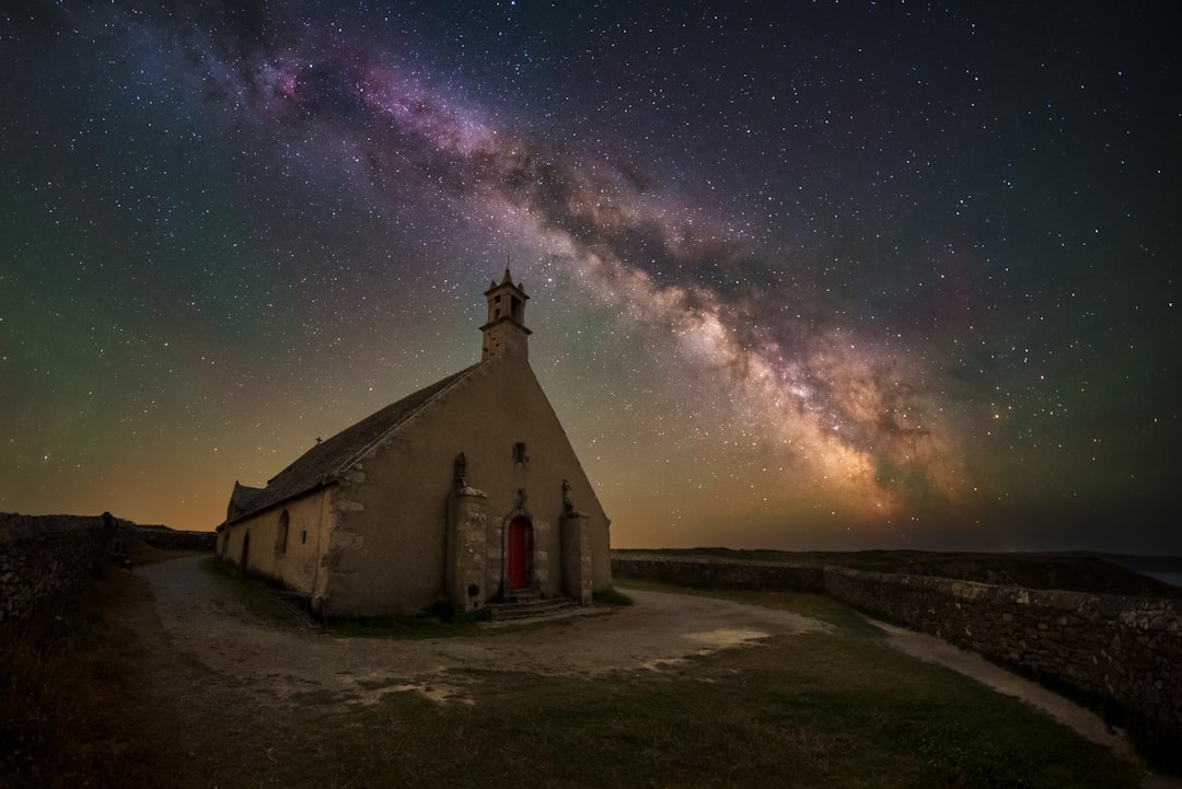 Celestial Patterns and Seasonal Cycles (Image Credits: Unsplash)