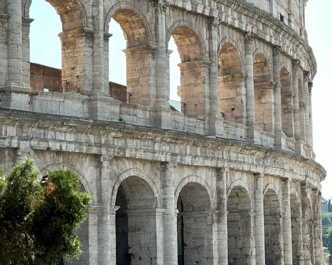 5. The Velarium: A Giant Retractable Shade Covering the Crowd (Image Credits: Unsplash)