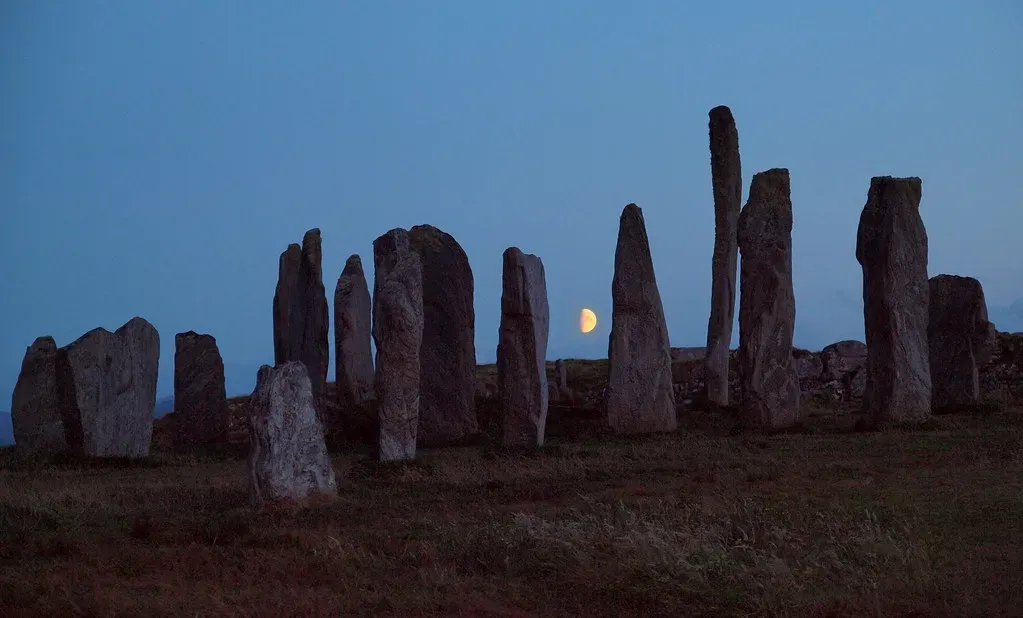 4. The Major Lunar Standstill Alignments at Callanish: Older Than the Legends (djim, Flickr, CC BY 2.0)