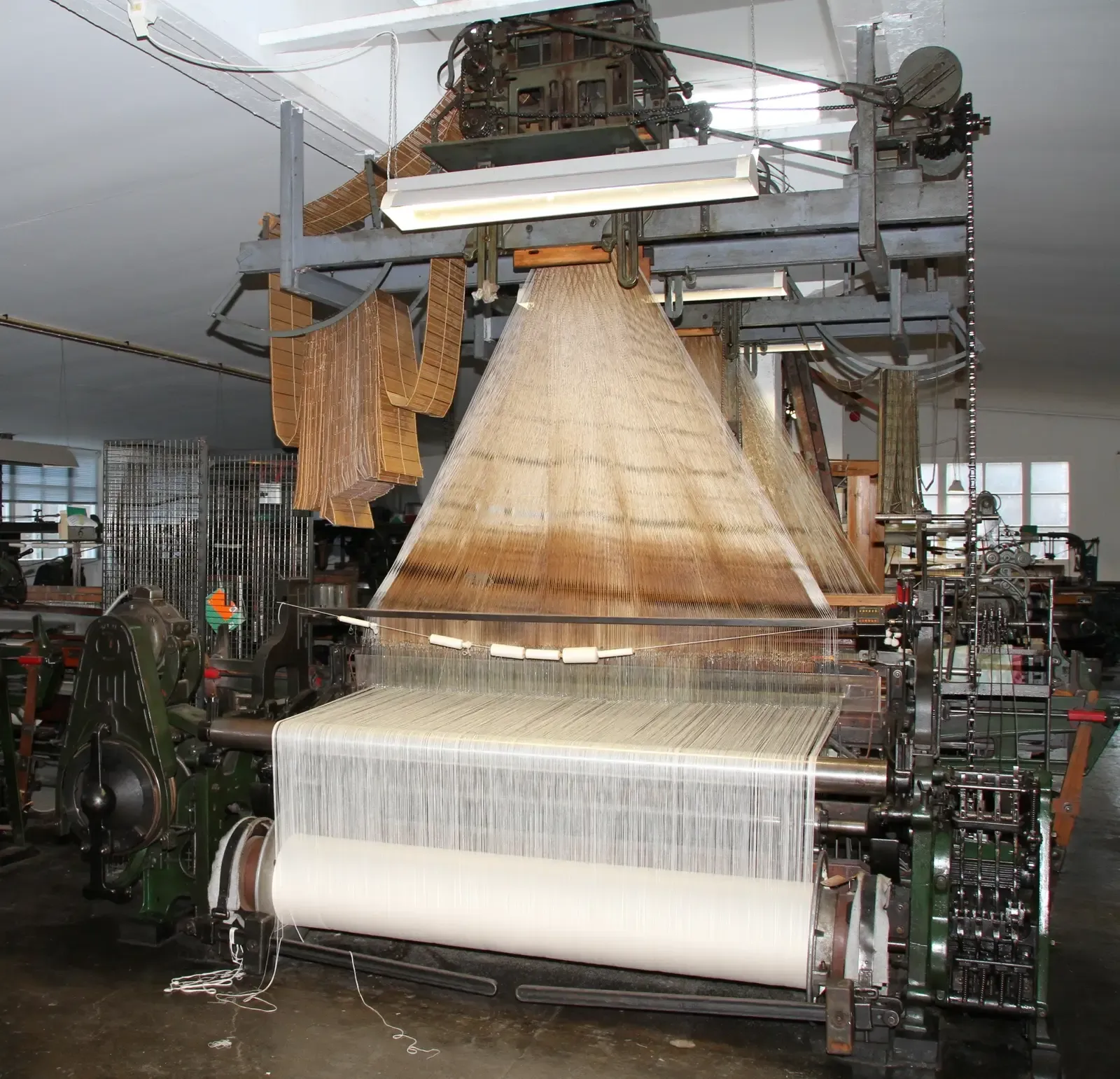 2. The Jacquard Loom: A Weaving Machine That Taught Computers to Think (Image Credits: Wikimedia)