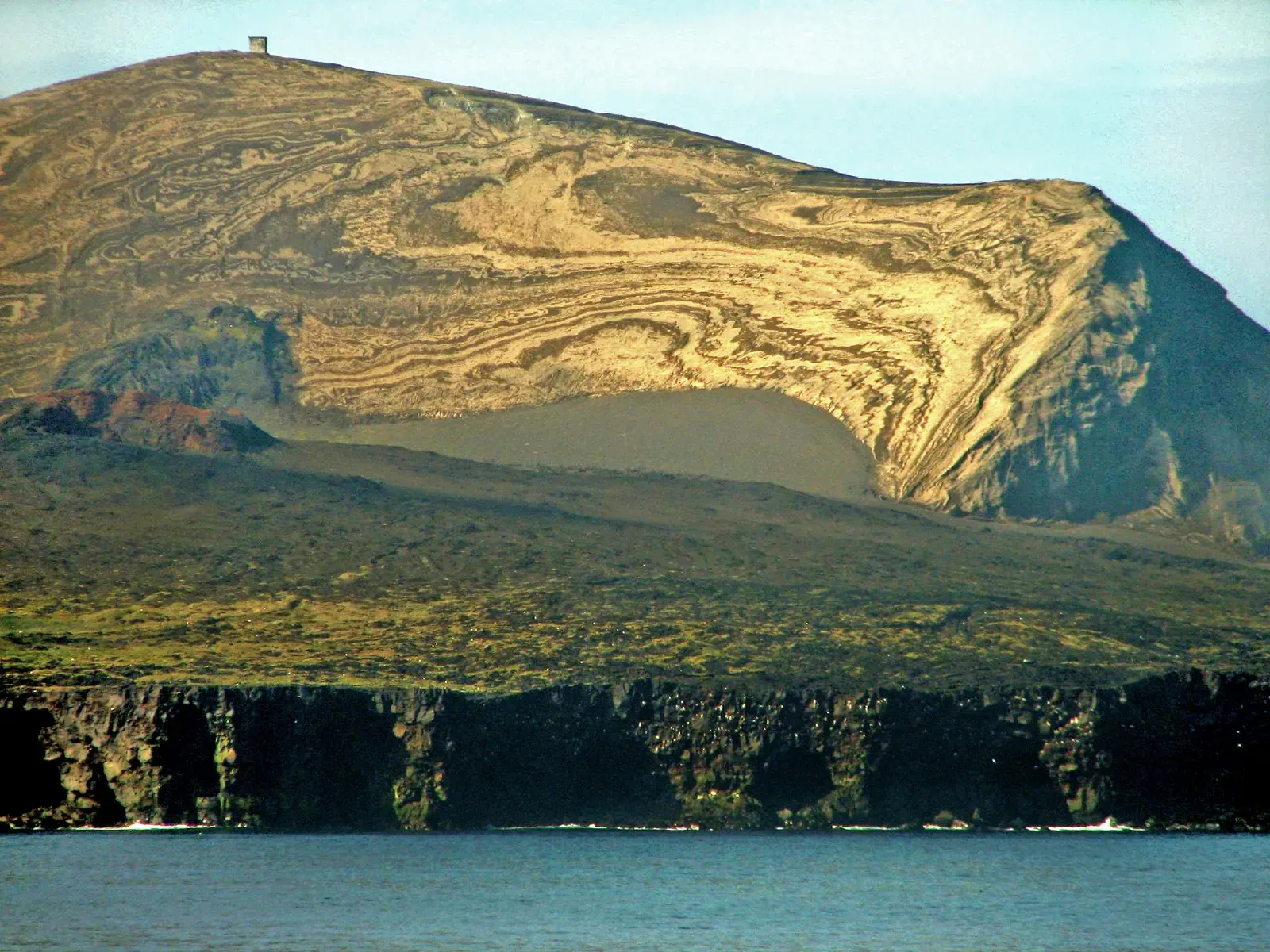 Surtsey, Iceland's Island Born on Live Television of Nature (Surtsey 05, CC BY-SA 2.0)