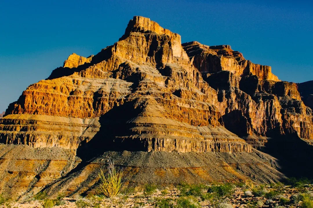 The Hidden Clues Beneath the Rim (Image Credits: Unsplash)