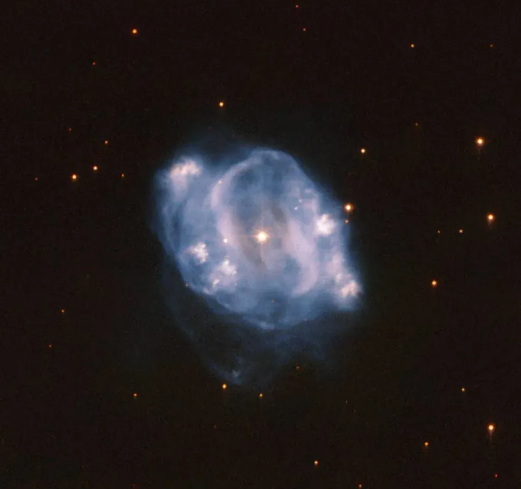 The Birth of Light in the Heart of Stars (NASA Hubble, Flickr, CC BY 2.0)