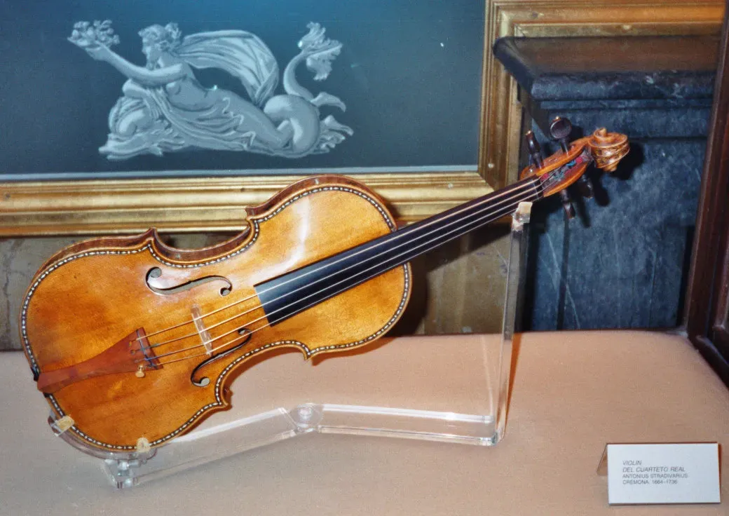 #2 - Stradivari's Secret Varnish and Wood Treatment (Self-made, I release it into the public domain., Public domain)