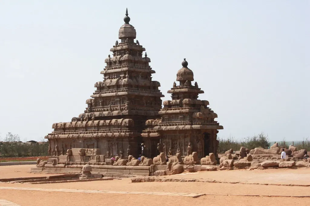 The Mahabalipuram Pagodas: Temples Revealed by a Receding Sea (ranavikas, Flickr, CC BY 2.0)