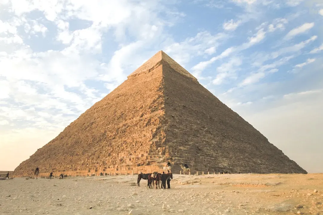9. The Ultra-Precise Stonework of Giza and Other Megaliths (Image Credits: Unsplash)