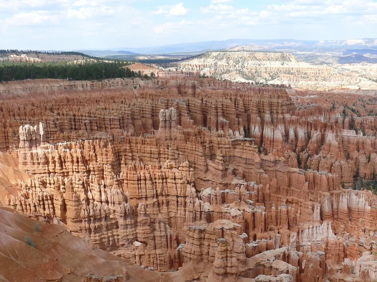 2. Bryce Canyon Hoodoos, Utah (Image Credits: Pixabay)