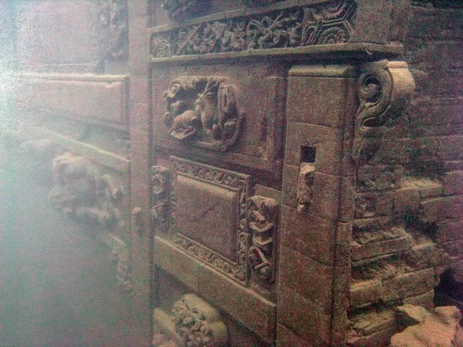 #5 Alexandria’s Royal Quarter and the Sunken Palaces (By Nihaopaul, CC BY-SA 3.0)
