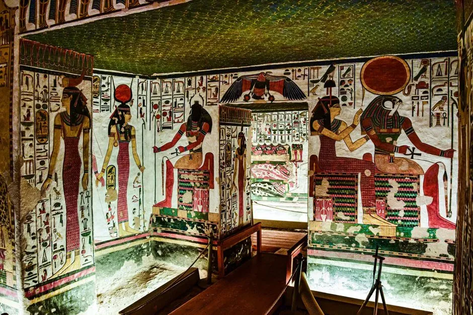 #6 - The Lost Tomb of Nefertiti: Built to Vanish on Purpose (Image Credits: Pexels)