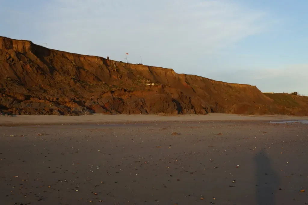 #6 The Holderness Coast, England β Europeβs Fastest-Eroding Cliffs (Geograph Britain and Ireland, CC BY-SA 2.0)