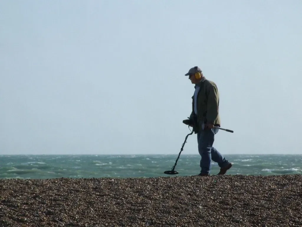 Conclusion: Why We Still Chase Glints in the Dark (Elsie esq., Flickr, CC BY 2.0)