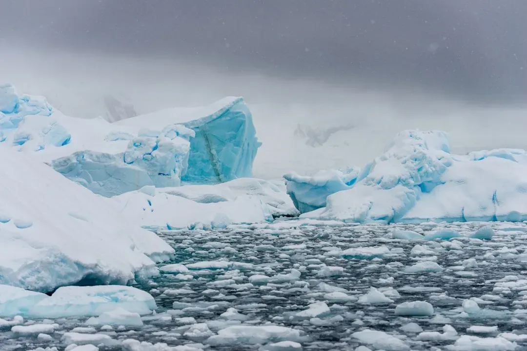 4. “Singing” and Moving Boulders in Glacial Environments, Antarctica (Image Credits: Unsplash)