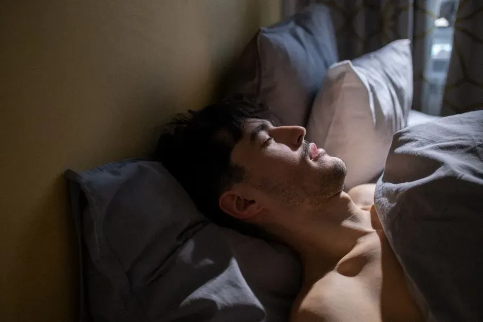 9. Your Weight And Appetite Are Quietly Linked To Your Sleep (Image Credits: Pexels)