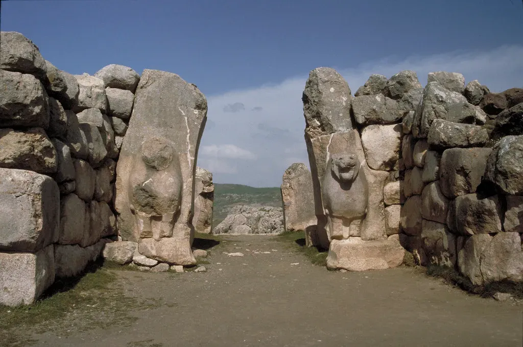 #9 - The Lion Gate Walls of Hattusa, Turkey (MCAD Library, Flickr, CC BY 2.0)