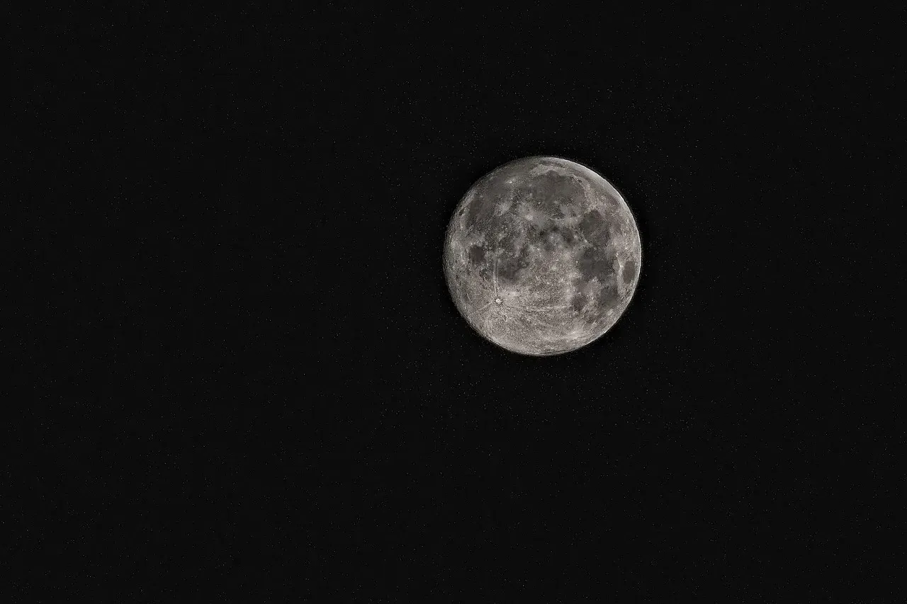 Conclusion: The Familiar Moon Is Anything But Ordinary (Image Credits: Pixabay)