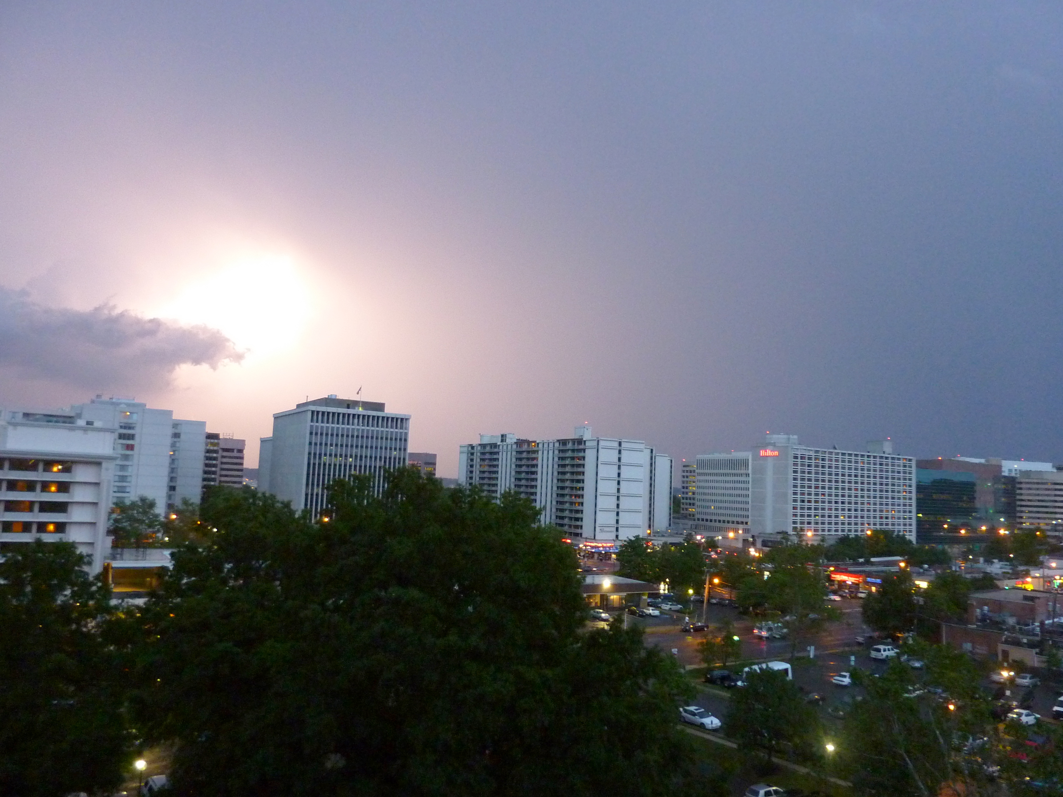 The Glowing Enigma That Science Struggles to Explain (Image Credits: Wikimedia)