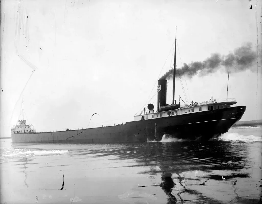 11. One of the Largest Ships Ever on the Lakes Vanished in Minutes (Image Credits: Flickr)