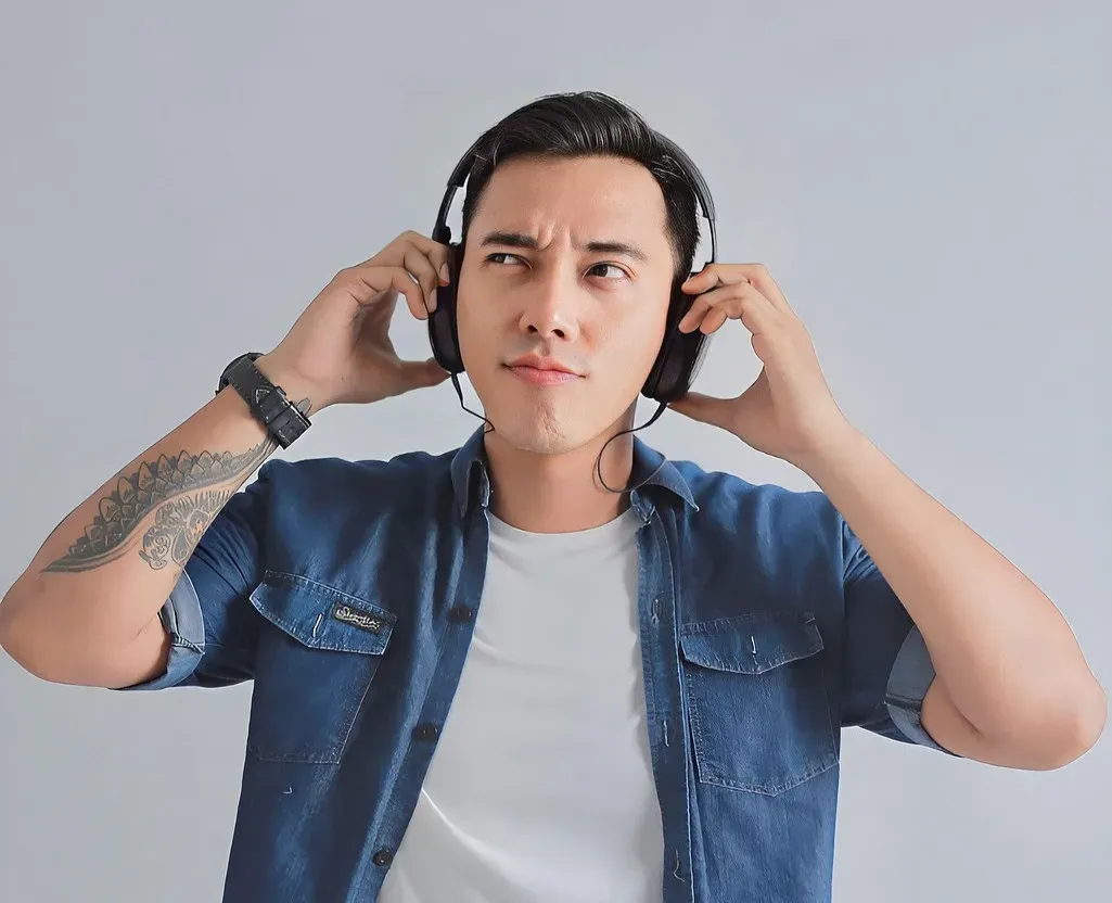 Earworms: Why Songs Get Stuck in Your Head (Image Credits: Pixabay)