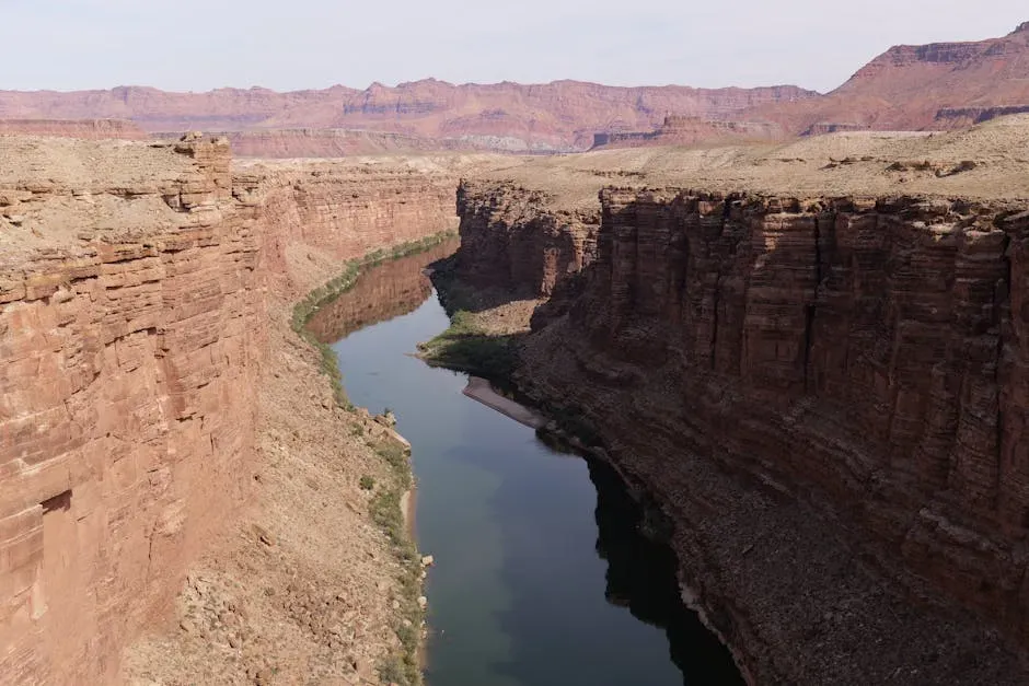 How a Relentless River Carved a Colossal Chasm (Image Credits: Pexels)