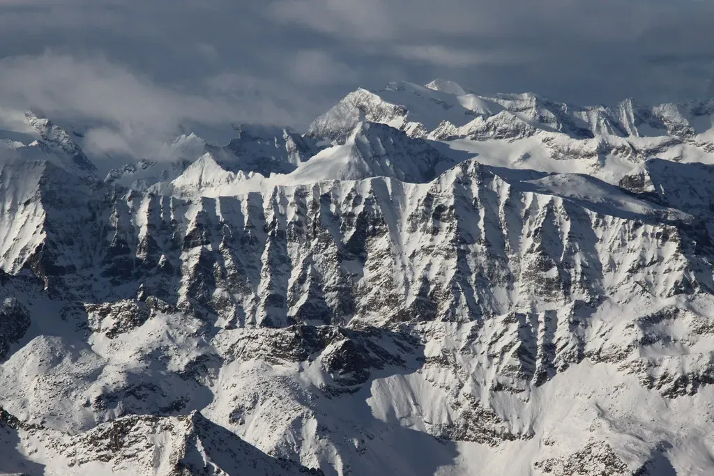 9. High-Altitude Environments Rewire Your Body’s Limits (bortescristian, Flickr, CC BY 2.0)