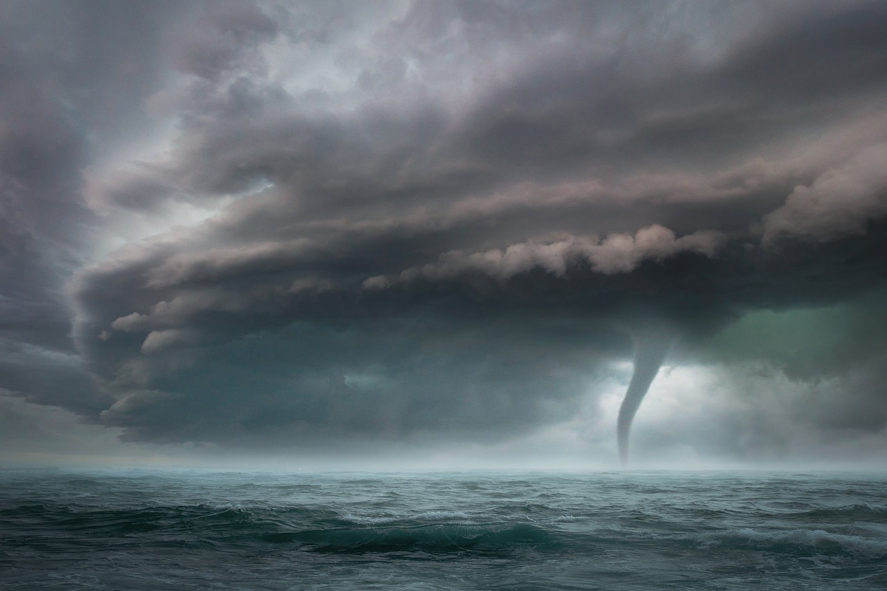 The Tornado Connection Myth Busted (Image Credits: Pixabay)