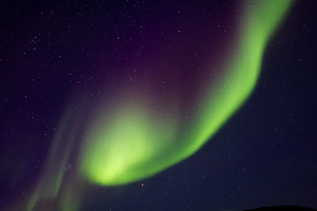 Shapes in the Sky: Curtains, Arcs, and Rapid-Fire Pulses (nick_russill, Flickr, CC BY 2.0)