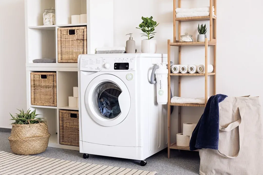 The Washing Machine Hides Physics Genius (Image Credits: Unsplash)