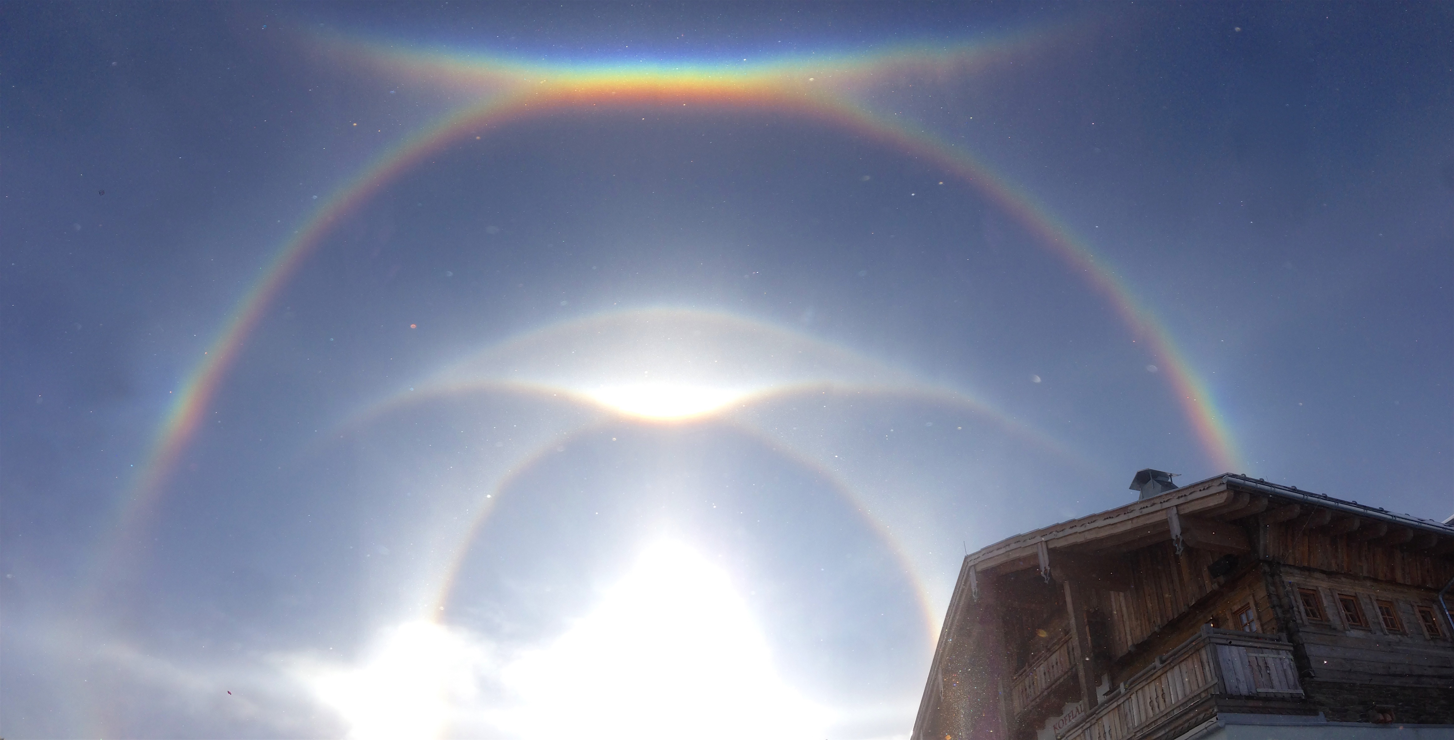 The Physics in Plain Sight (Image Credits: Wikimedia)