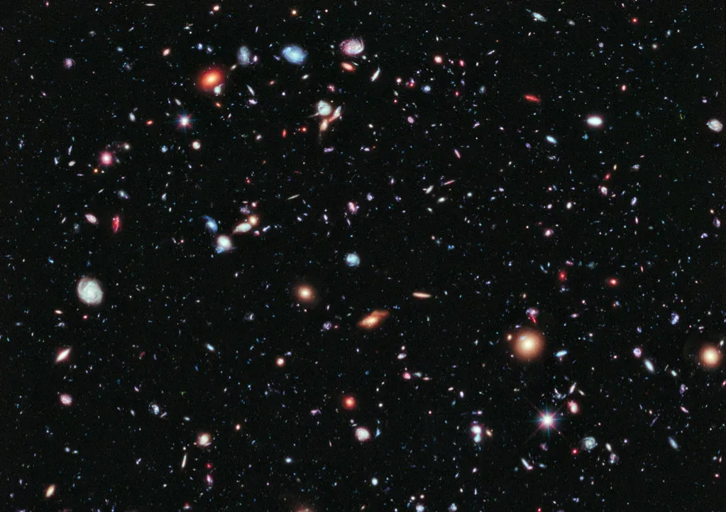 The Hubble Deep Field: Discovering a Universe Packed With Galaxies (Image Credits: Flickr)
