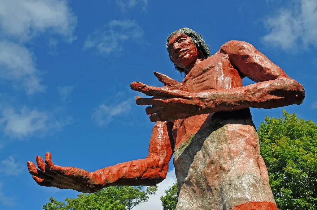 Real Human “Giants”: When Biology Gets Weird (dgjarvis10@gmail.com, Flickr, CC BY-SA 2.0)