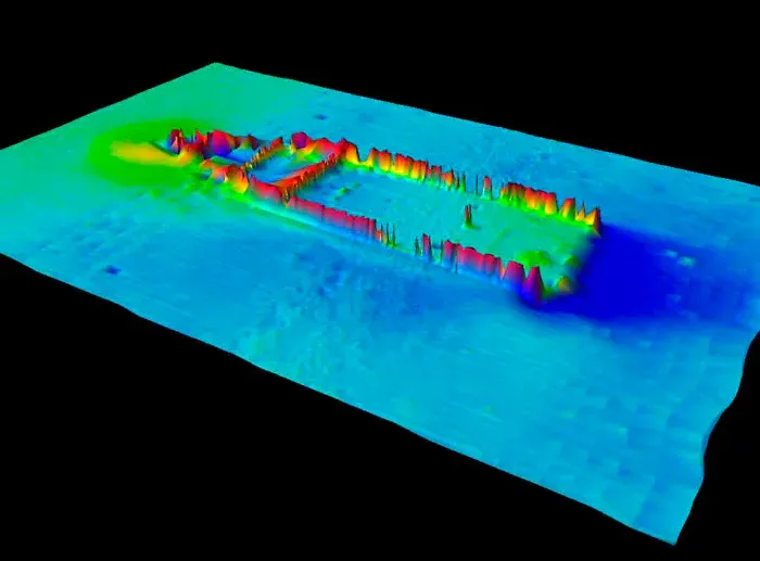 What Divers and Sonar Reveal About Preserved Wrecks (Image Credits: Flickr)