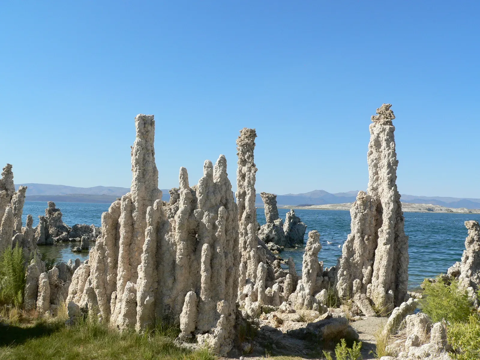 5. Mono Lake Tufa Towers, California (South TufaUploaded by Adrignola, CC BY 2.0)