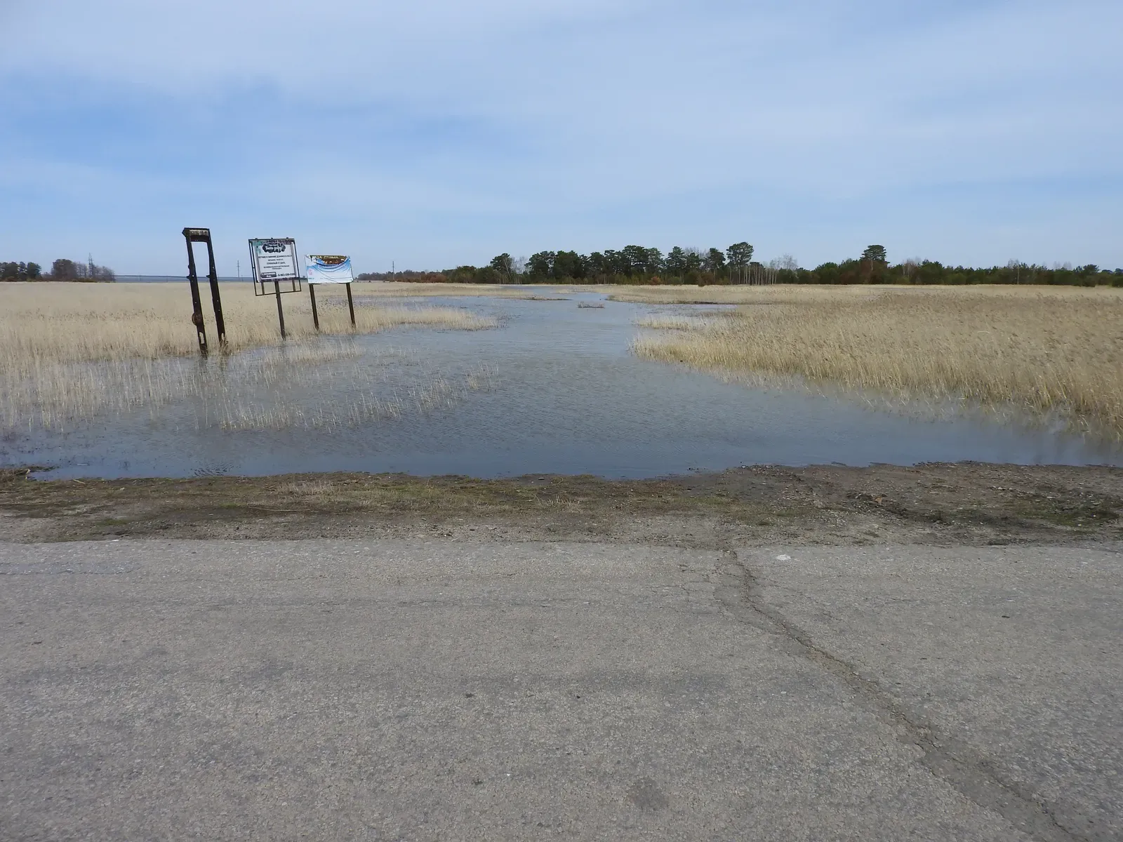 #3: Submerged Roads and Old Highway Lines (By DeJaDenis, CC BY-SA 4.0)