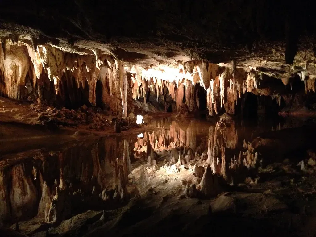 6. Mammoth Cave, Kentucky – A Hidden Underground World (Image Credits: Flickr)