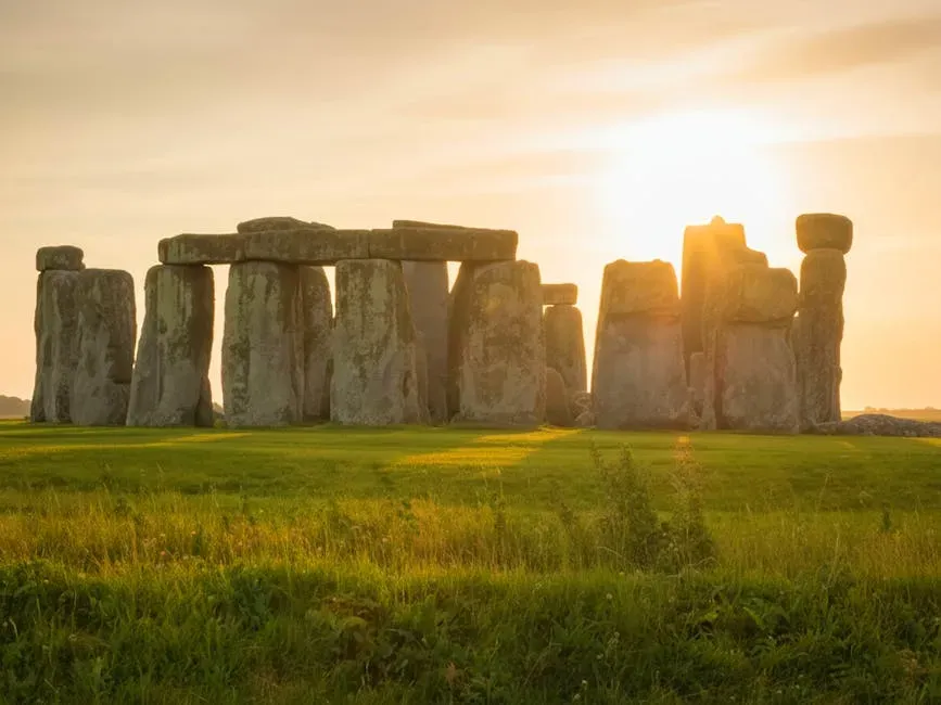 Stonehenge and the Neolithic Sky Watchers (Image Credits: Pexels)
