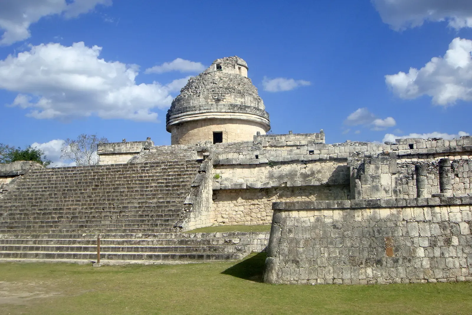 The Maya: Building Stone Observatories in the Jungle (Image Credits: Wikimedia)