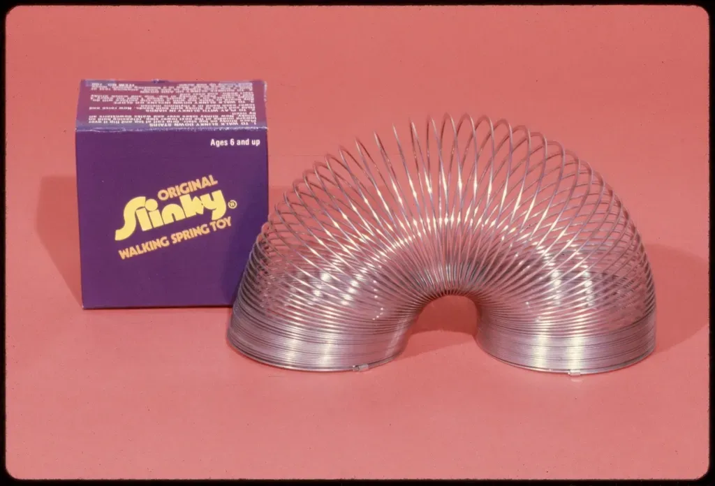 6. The Slinky: A Serious Engineering Tool Turned Plaything (Image Credits: Rawpixel)