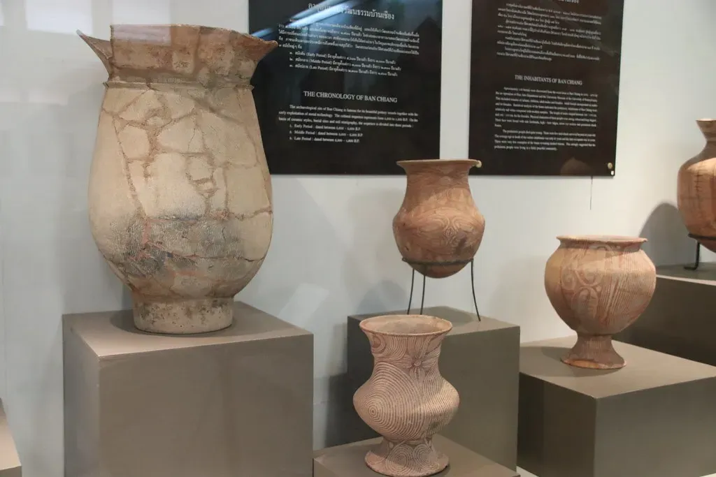 7. Ban Chiang Ceramics and the Quiet Retreat From Public View (Image Credits: Flickr)