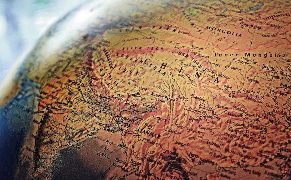 32. Early Chinese “World” Maps and the Distant Western Ocean (Image Credits: Pexels)
