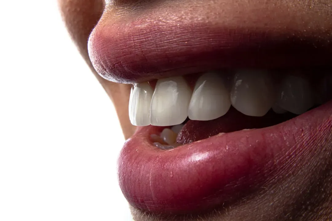 Why Your Brain Chooses Teeth When You Are Stressed Right Now (Image Credits: Unsplash)