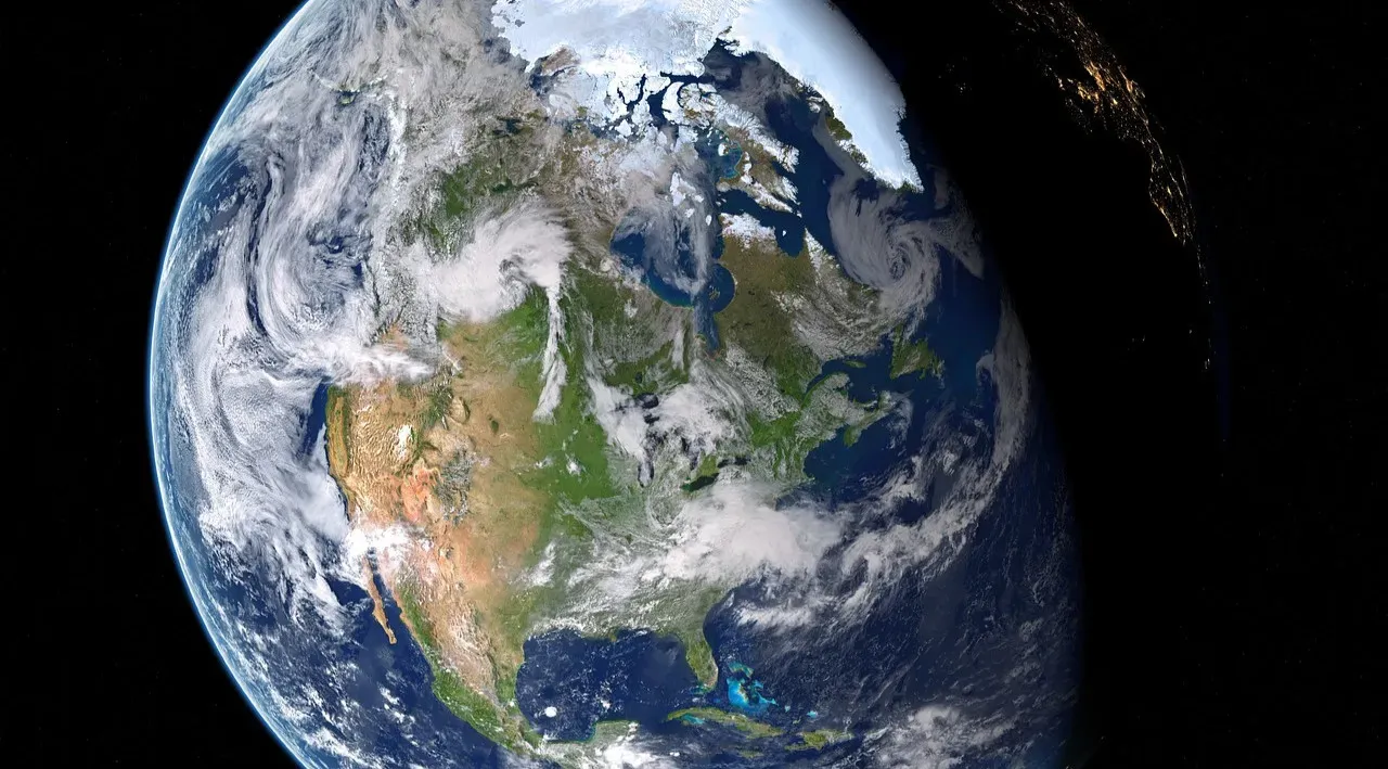 A Planet That Actually Breathes: Tiny Time Shifts And Wobbles (Image Credits: Pixabay)