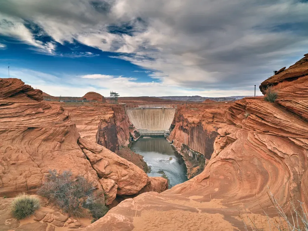 The Colorado River: The Sculptor of a Deep Story (Image Credits: Rawpixel)